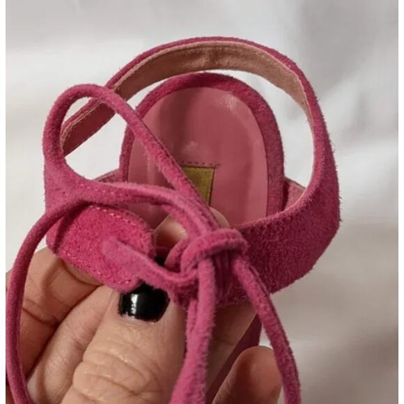 Dee Keller Mallory Heels in Fuschia - Picture 9 of 15